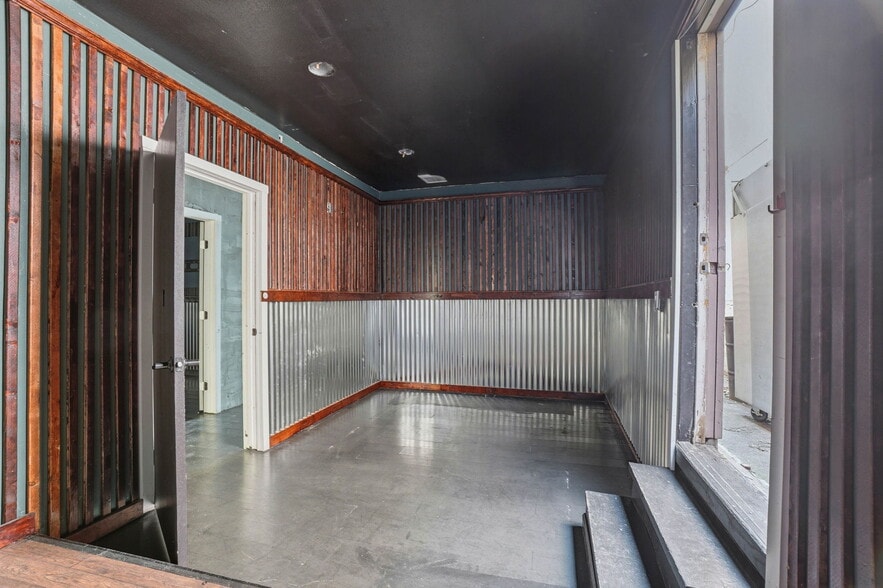 More Photos Of 2368 3rd St, San Francisco Storefront Retail Residential For Sale