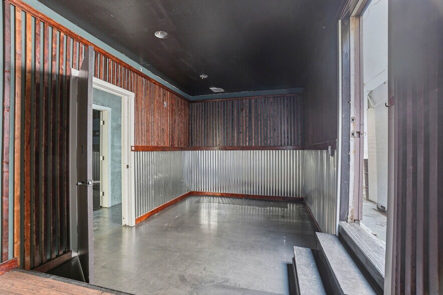 More Photos Of 2368 3rd St, San Francisco Restaurant For Lease
