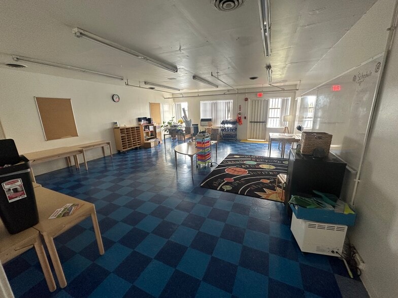 More Photos Of 1731 W Martin Luther King Jr Blvd, Los Angeles Schools For Lease