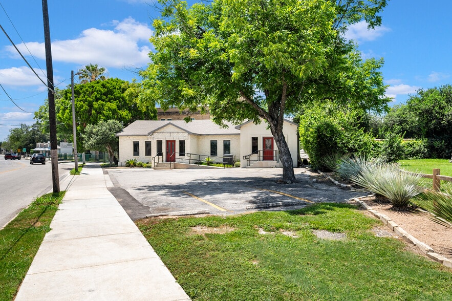 More Photos Of 3109 N St Marys St, San Antonio Office For Lease