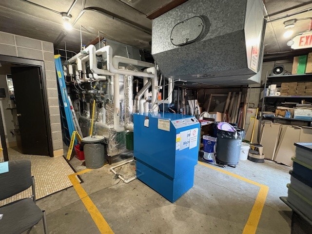 More Photos Of 1060 Orlando Dr, Green Bay Office For Sale