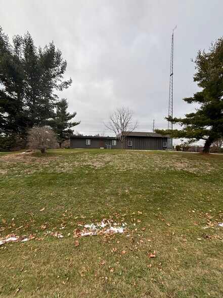 More Photos Of 7010 Parkway Rd, Greely Flex For Sale