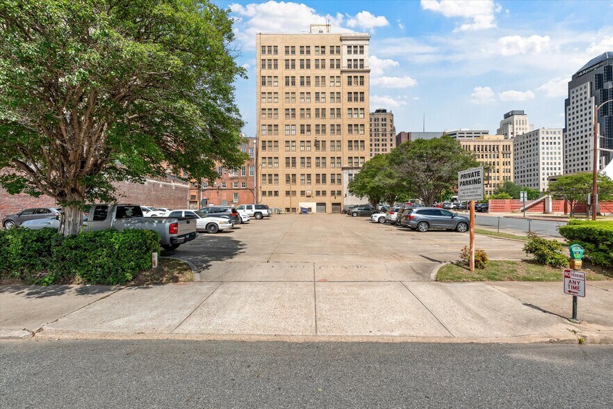 More Photos Of 610 Marshall St, Shreveport Office For Sale