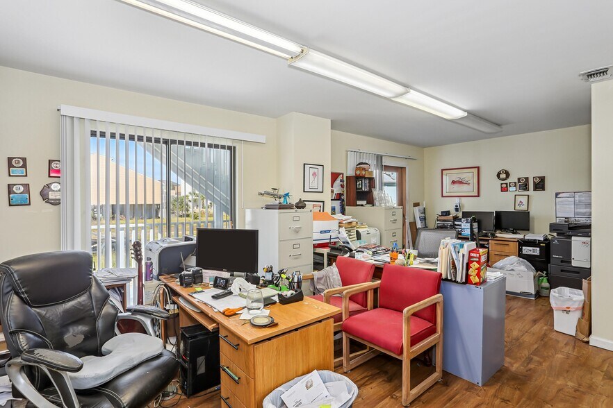 More Photos Of 8460 Gulf Blvd, Navarre Freestanding For Sale