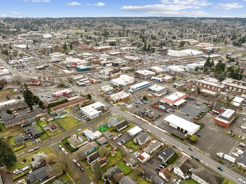 More Photos Of 413 2nd St NE, Puyallup Office For Sale
