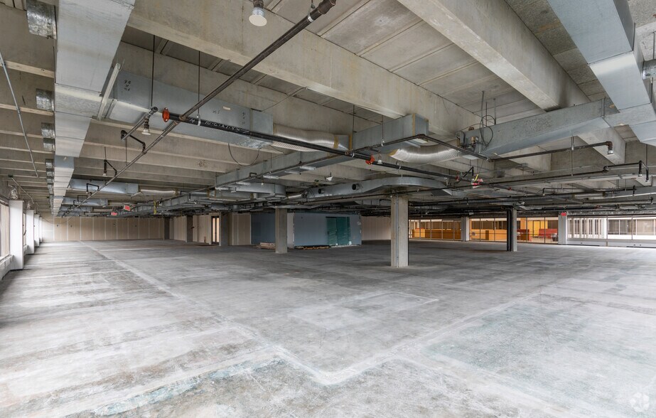 More Photos Of 1350 E Touhy Ave, Des Plaines Office For Lease