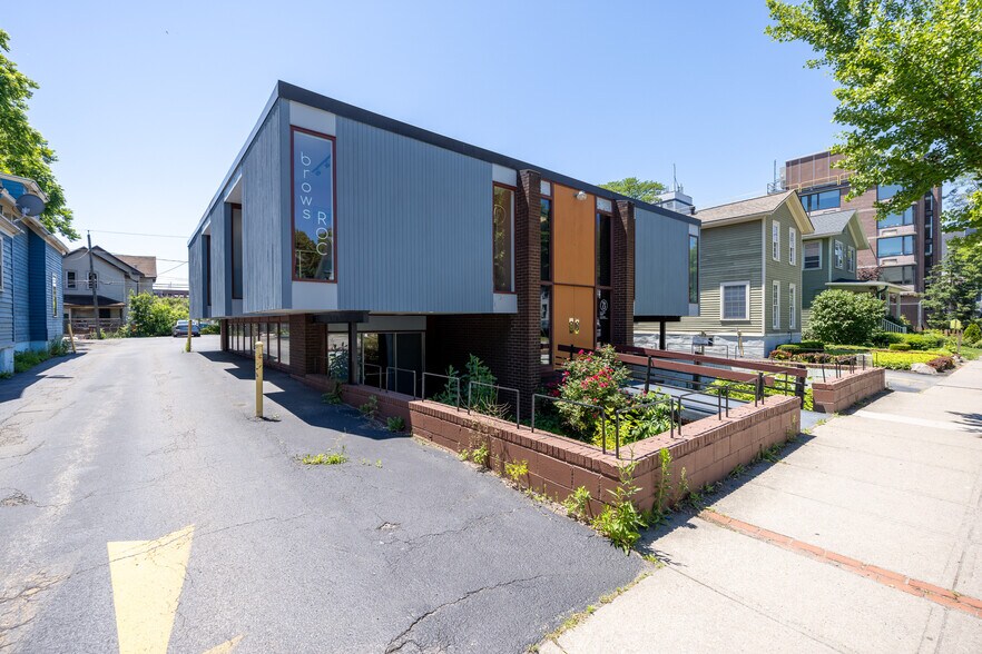 More Photos Of 71 Park Ave, Rochester Medical For Sale