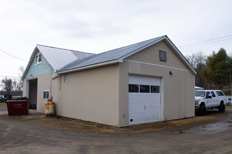 More Photos Of 5362 NY-41, Smithville Flats Industrial For Lease