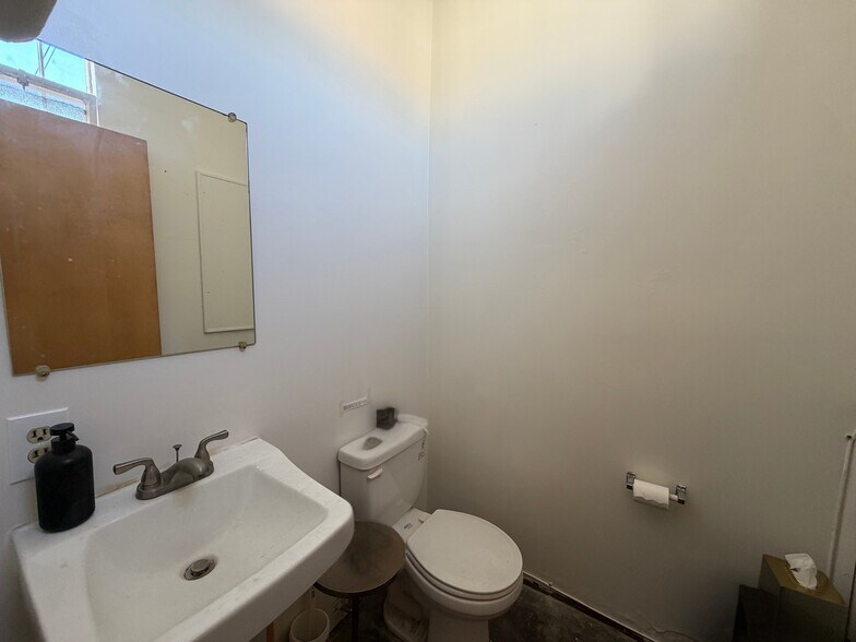 More Photos Of 629 S Atlantic Blvd, Monterey Park Restaurant For Sale