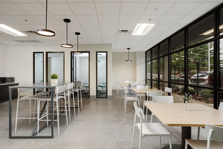 More Photos Of 1321 Murfreesboro Pike, Nashville Coworking Space
