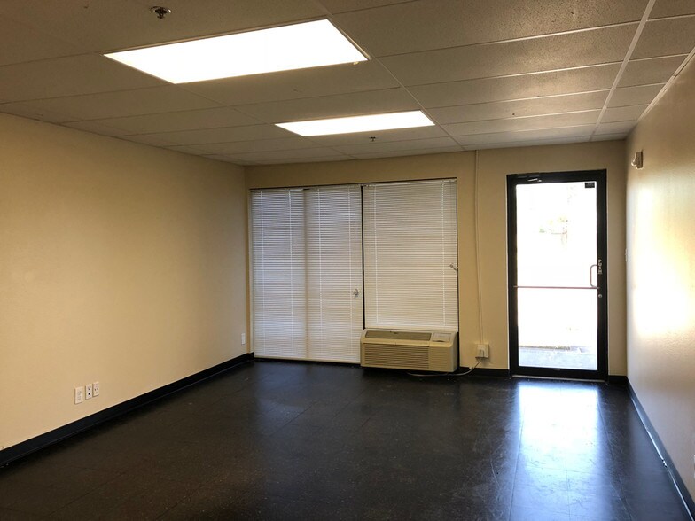 Primary Photo Of 802 E Richey Rd, Houston Self Storage For Lease