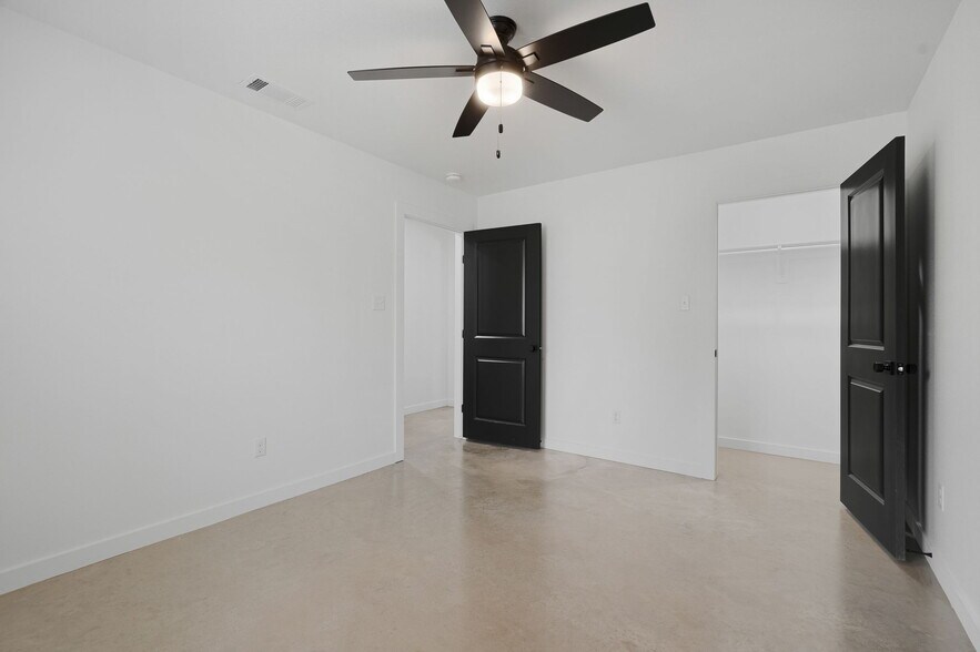 More Photos Of 5600 Spradling Ave, Fort Smith Multifamily For Sale