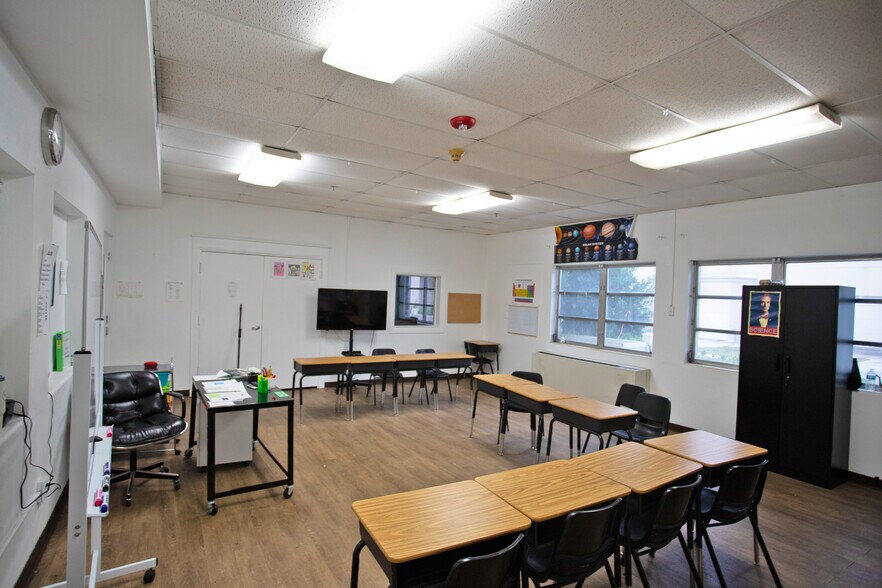 More Photos Of 1600 S Orlando Ave, Winter Park Religious Facility For Lease