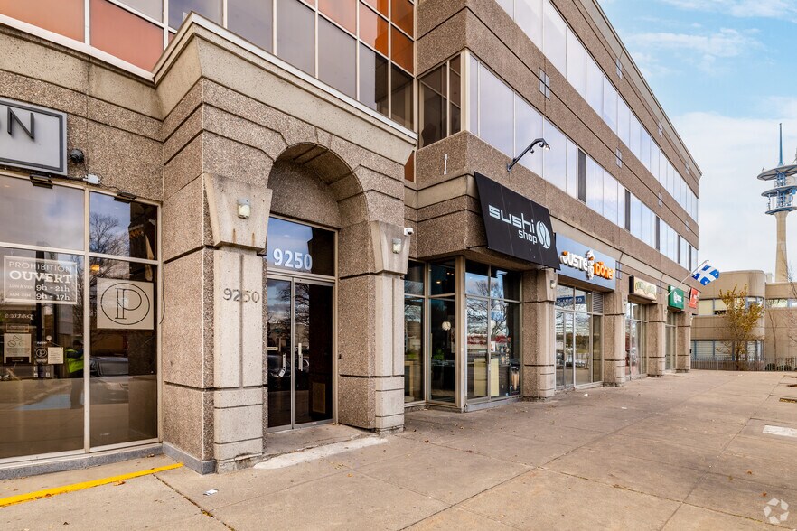 More Photos Of 9250-9256 Boul de l'Acadie, Montréal Office For Lease