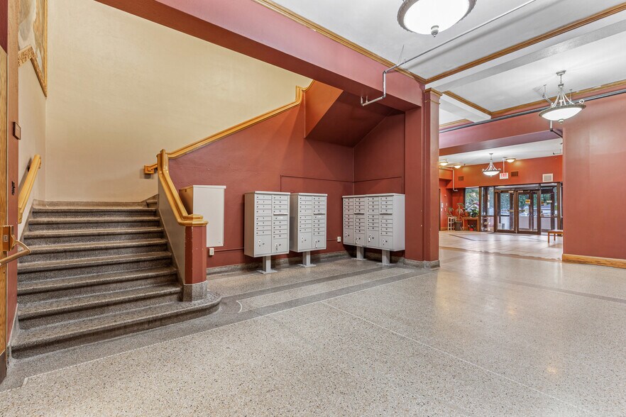 More Photos Of 810 4th Ave S, Moorhead Apartments For Sale