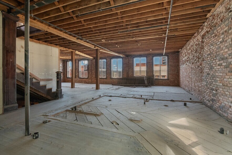 More Photos Of 115 S Jefferson St, Spokane Apartments For Lease