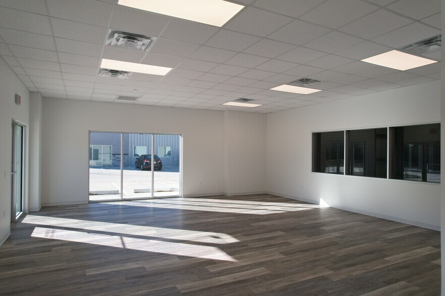 More Photos Of 8767 West Ln, Magnolia Warehouse For Sale