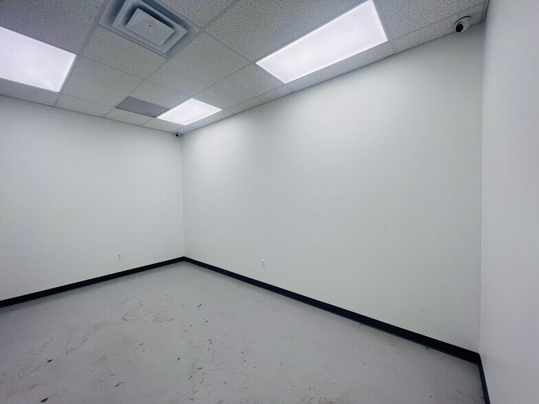 More Photos Of 20869 Mound Rd, Warren Warehouse For Sale