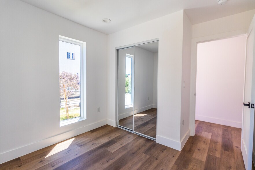 More Photos Of 4505 18th, Los Angeles Apartments For Sale