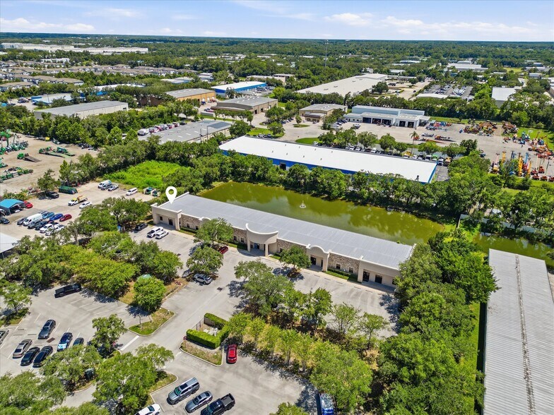 More Photos Of 4009-4033 W 1st St, Sanford Office For Sale