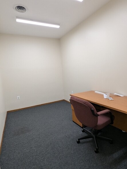 More Photos Of 572-574 Newark Ave, Jersey City Office For Sale