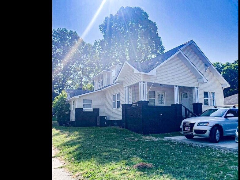 Primary Photo Of 15 College St, Thomasville Apartments For Sale