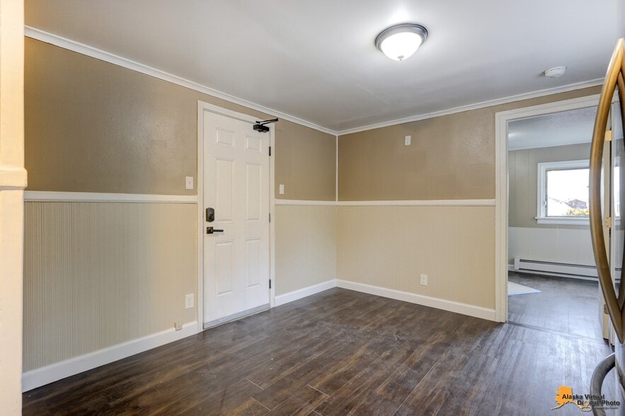 More Photos Of 1335 Hyder St, Anchorage Apartments For Sale