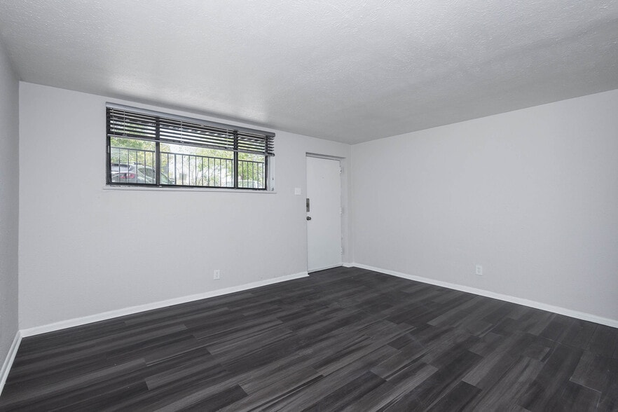 More Photos Of 651 29th St, Denver Apartments For Sale
