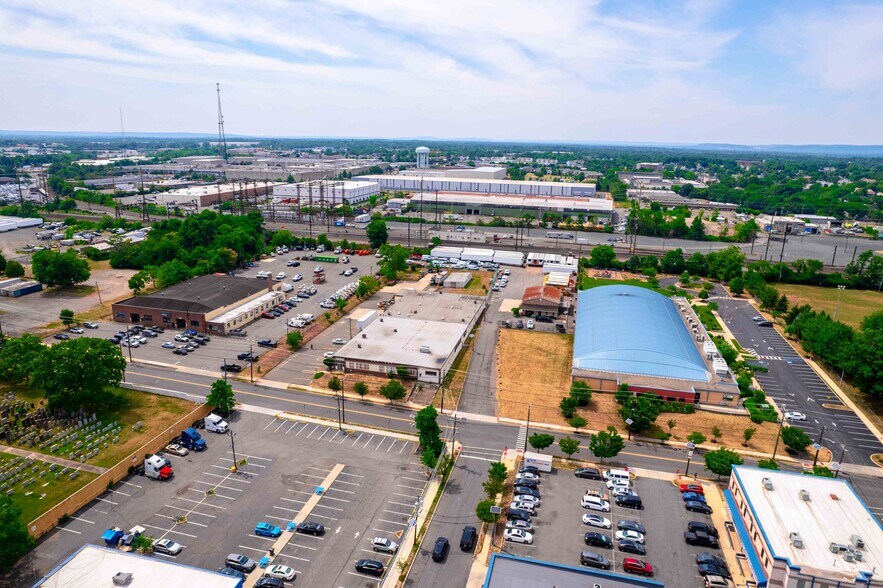 More Photos Of 569 Joyce Kilmer Ave, New Brunswick Industrial For Sale