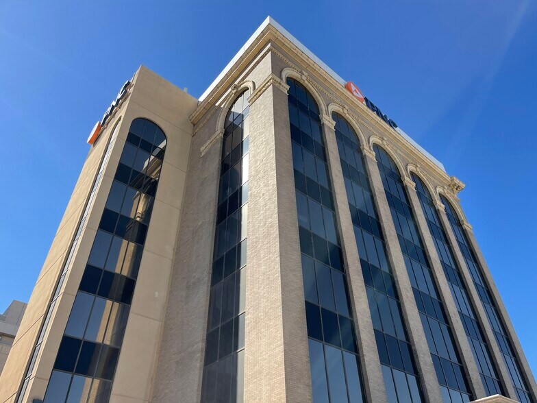 More Photos Of 416 N Stanton St, El Paso Office For Lease