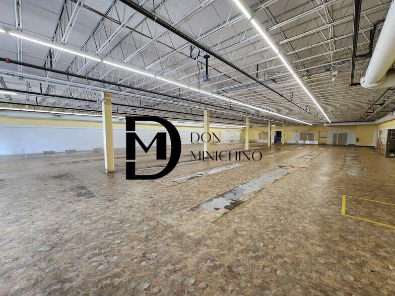 More Photos Of 412-416 Main St, Poughkeepsie Storefront Retail Office For Sale
