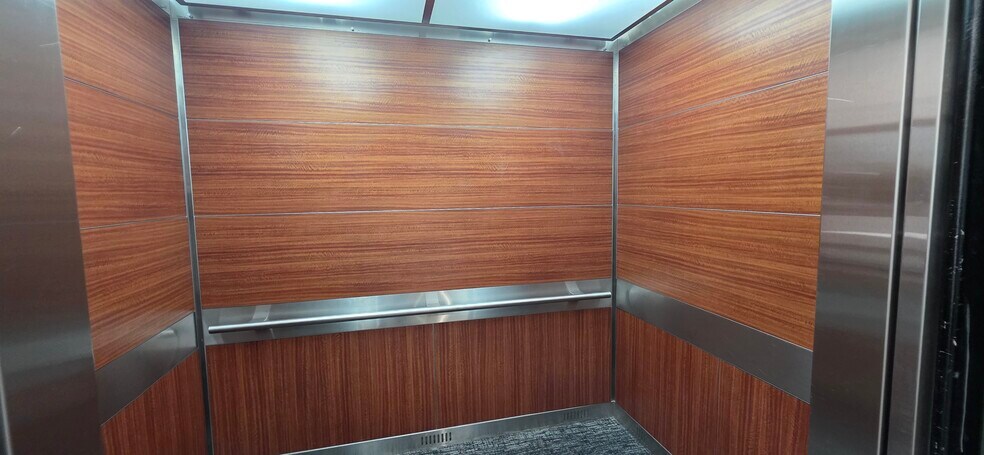 More Photos Of 3229 E Spring St, Long Beach Office For Lease