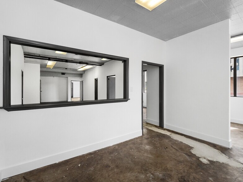 More Photos Of 245 E Adams St, Jacksonville Loft Creative Space For Lease