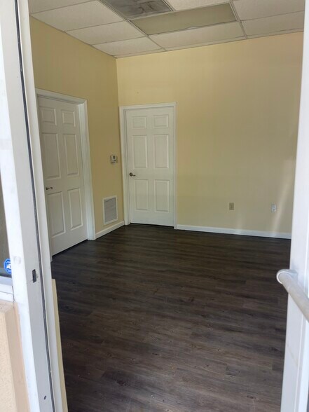 More Photos Of 4617-4673 NW 103rd Ave, Sunrise Industrial For Sale