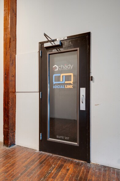 More Photos Of 1200-1300 Clinton St, Nashville Loft Creative Space For Lease