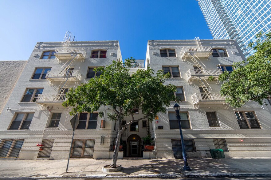 Primary Photo Of 950 9th Ave, San Diego Apartments For Sale