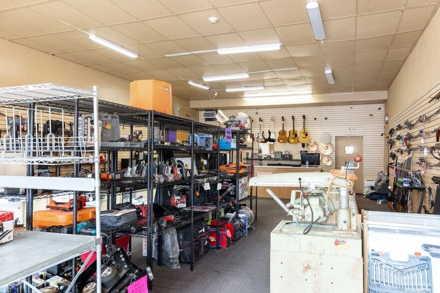More Photos Of 415 Idaho St, Elko Storefront For Sale