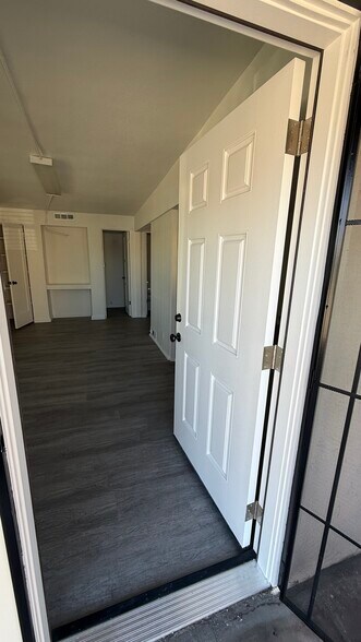 More Photos Of 954 Broadway Ave, Atwater Freestanding For Lease