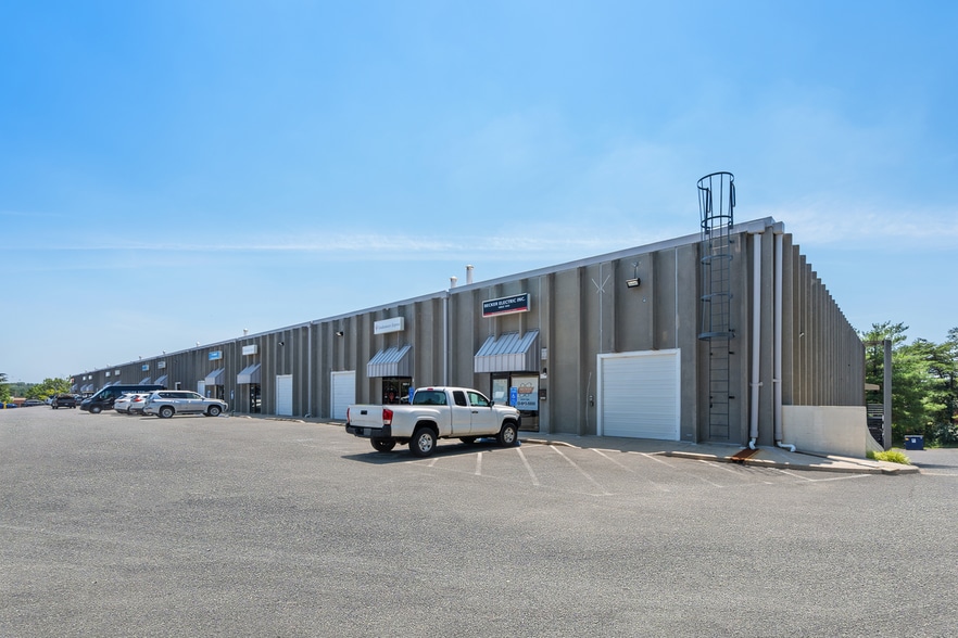 More Photos Of 7401 Fullerton Rd, Springfield Unknown For Lease