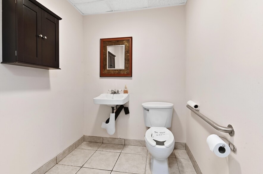 More Photos Of 4800 N State Road 7, Lauderdale Lakes Medical For Sale