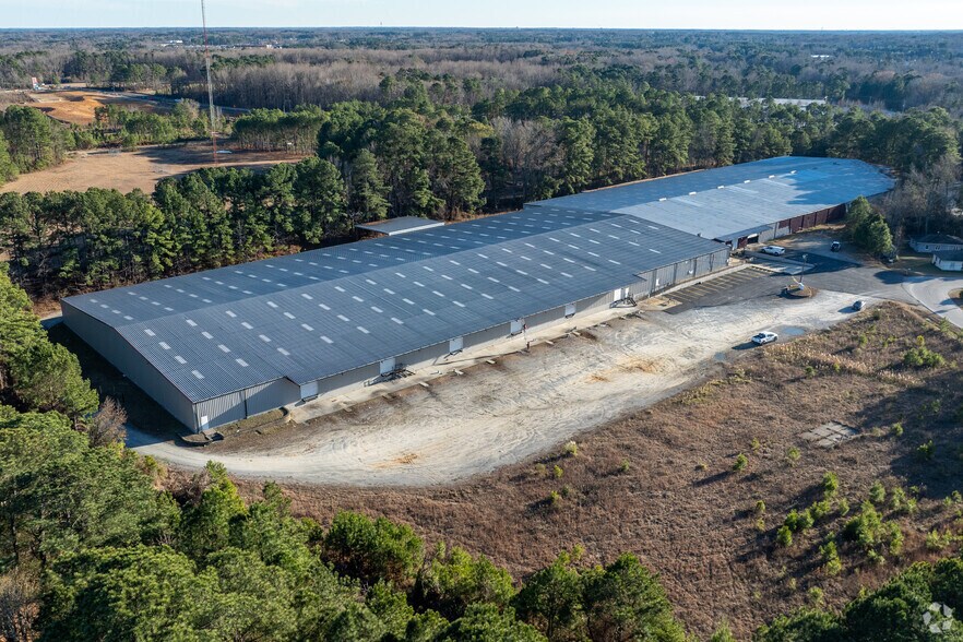 More Photos Of 1730 Five Points Ln, Fuquay Varina Warehouse For Lease