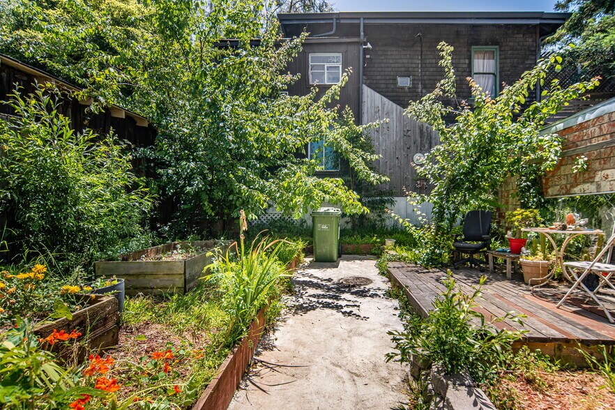 More Photos Of 2110 Ashby Ave, Berkeley Multifamily For Sale