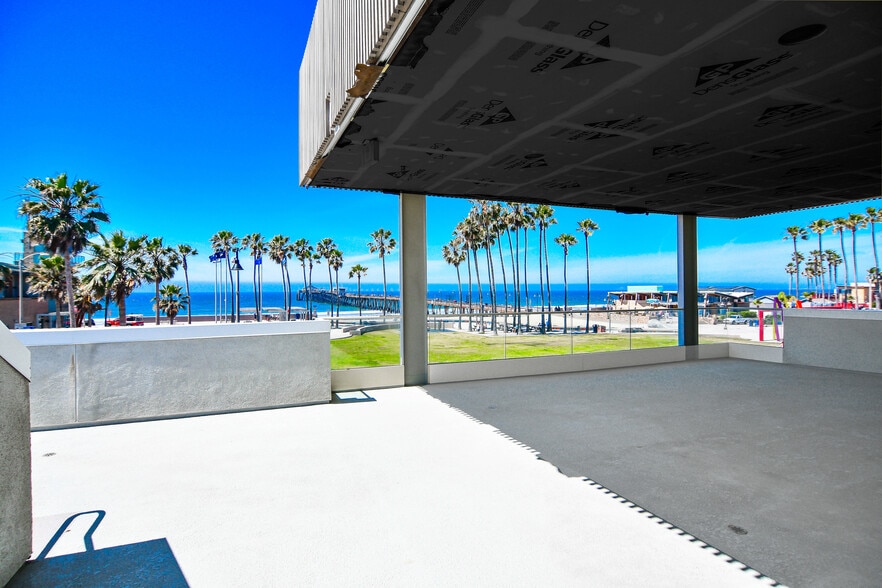 More Photos Of 951 Seacoast Dr, Imperial Beach Restaurant For Sale
