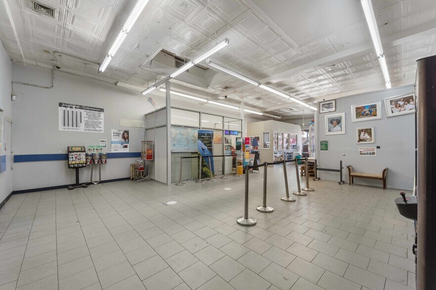 More Photos Of 4729 White Plains Rd, Bronx Storefront For Lease