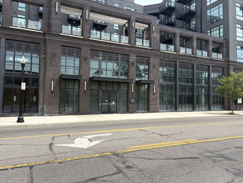 More Photos Of 300 E 5th Ave, Columbus Apartments For Lease
