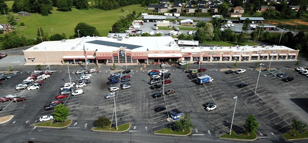 Primary Photo Of 6681 Bristol Hwy, Piney Flats Storefront Retail Office For Lease