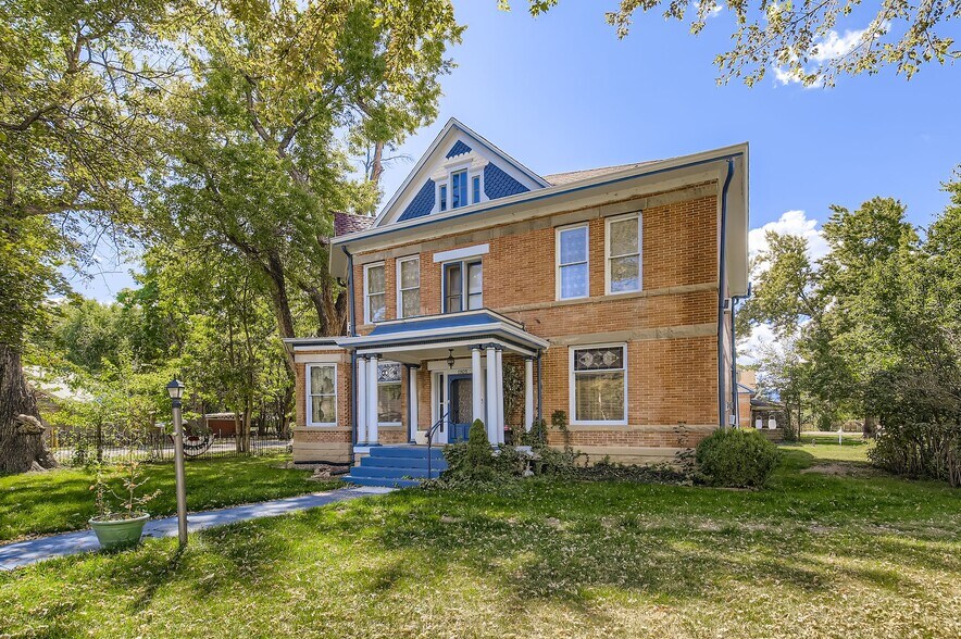 More Photos Of 1305 W 3rd St, Florence Hotel For Sale