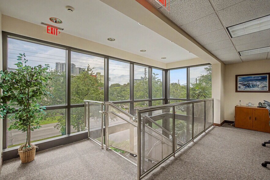 More Photos Of 9440 SW 77th Ave, Miami Office For Sale