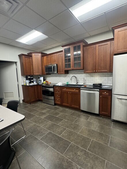 More Photos Of , Indianapolis Office For Sale