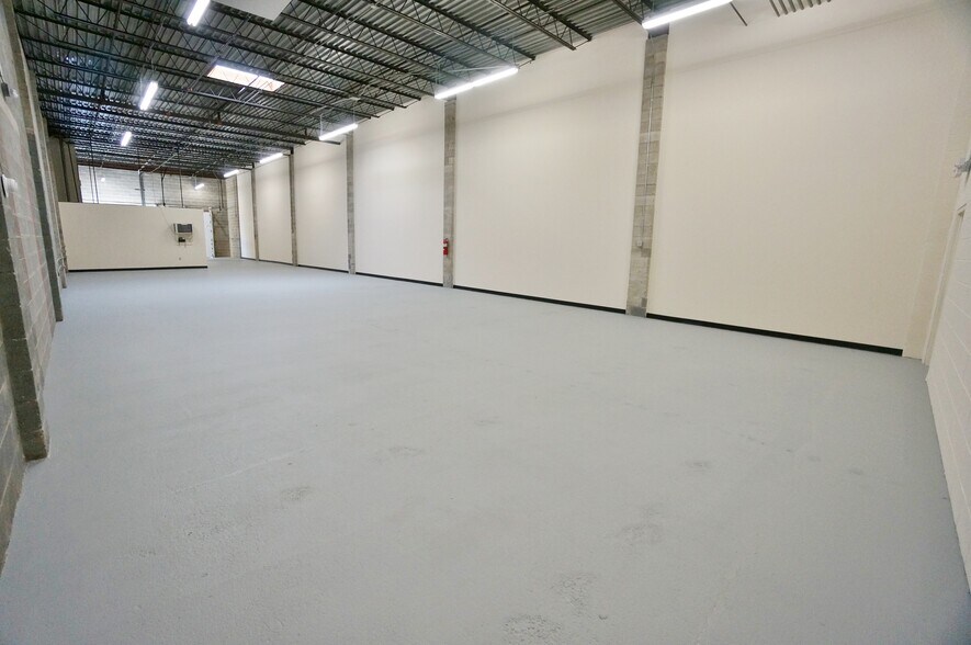 More Photos Of 3800-3842 West St, Landover Warehouse For Lease